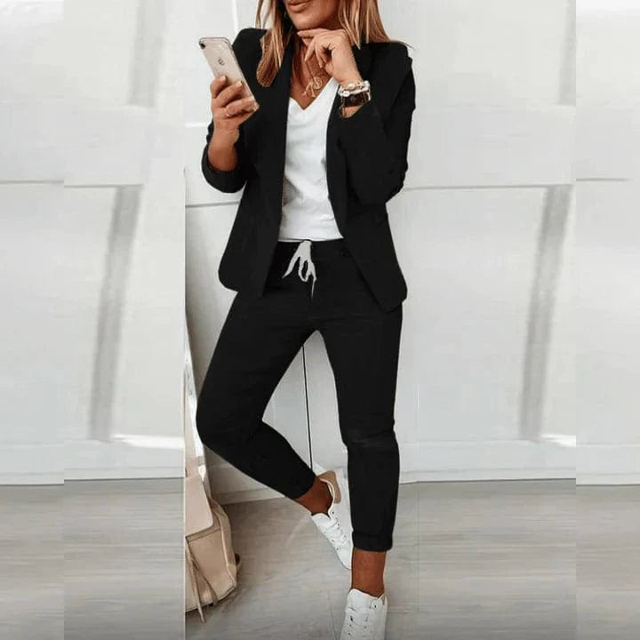 Zwart / S Senas | Comfy Bijpassende broek en blazer set Mykozo