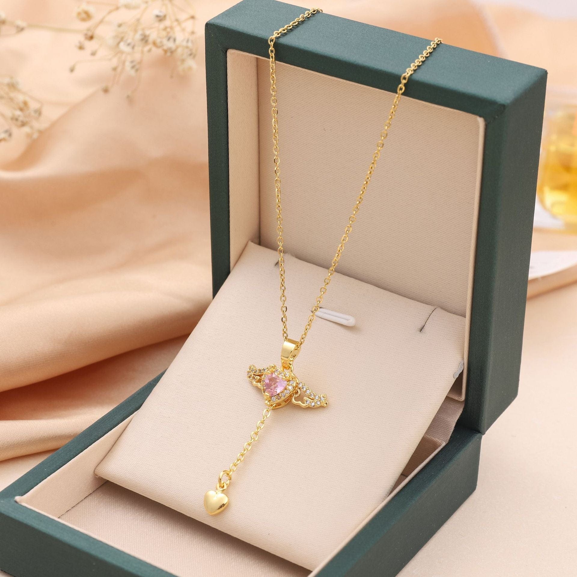 Accessory Goud Thirza | Elegante Engel vleugels ketting Mykozo