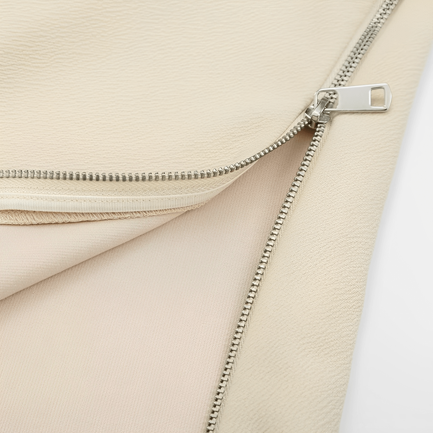 ZAYALA™ - Zipper Top Mykozo